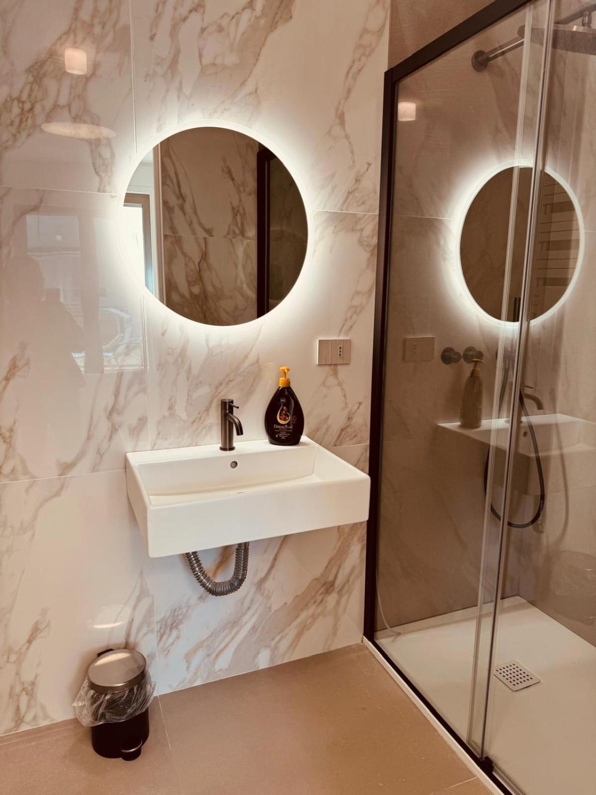 Piccinni Exclusive Suite 5 Bari Exterior foto